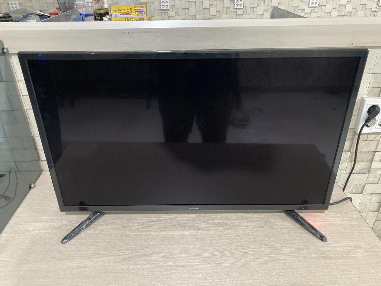 PRISM 32인치 TV 미사용새제품 (리모컨포함) 헬로마켓