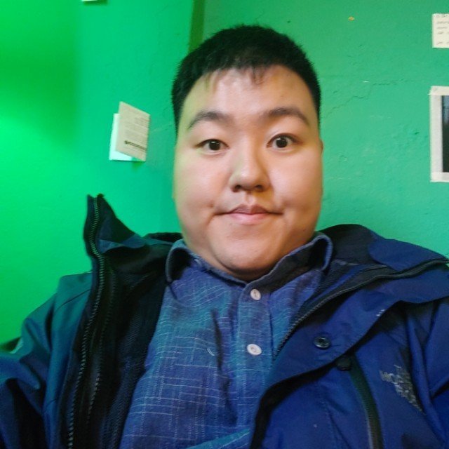 profileImg