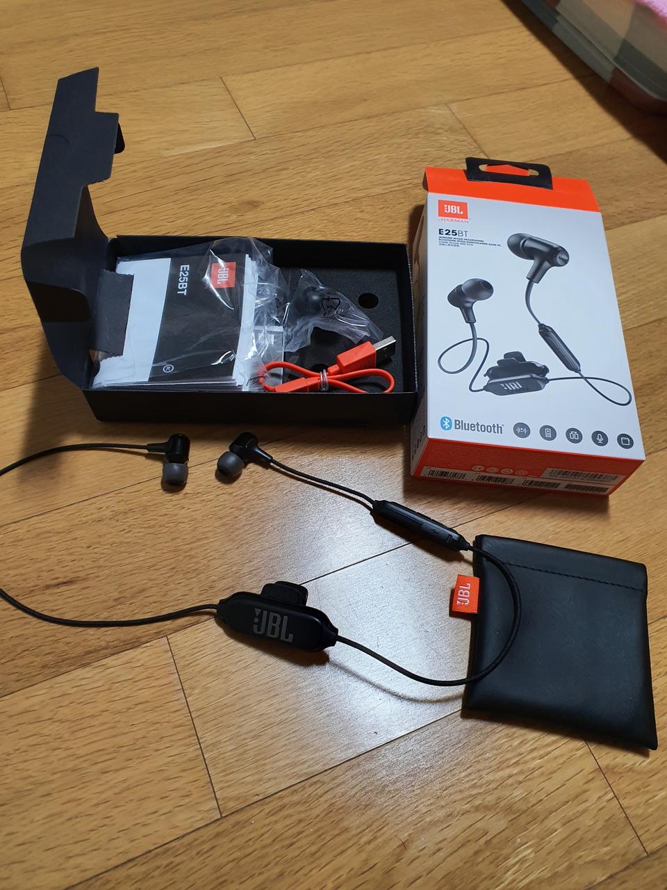 JBL e25BT 무선이어폰