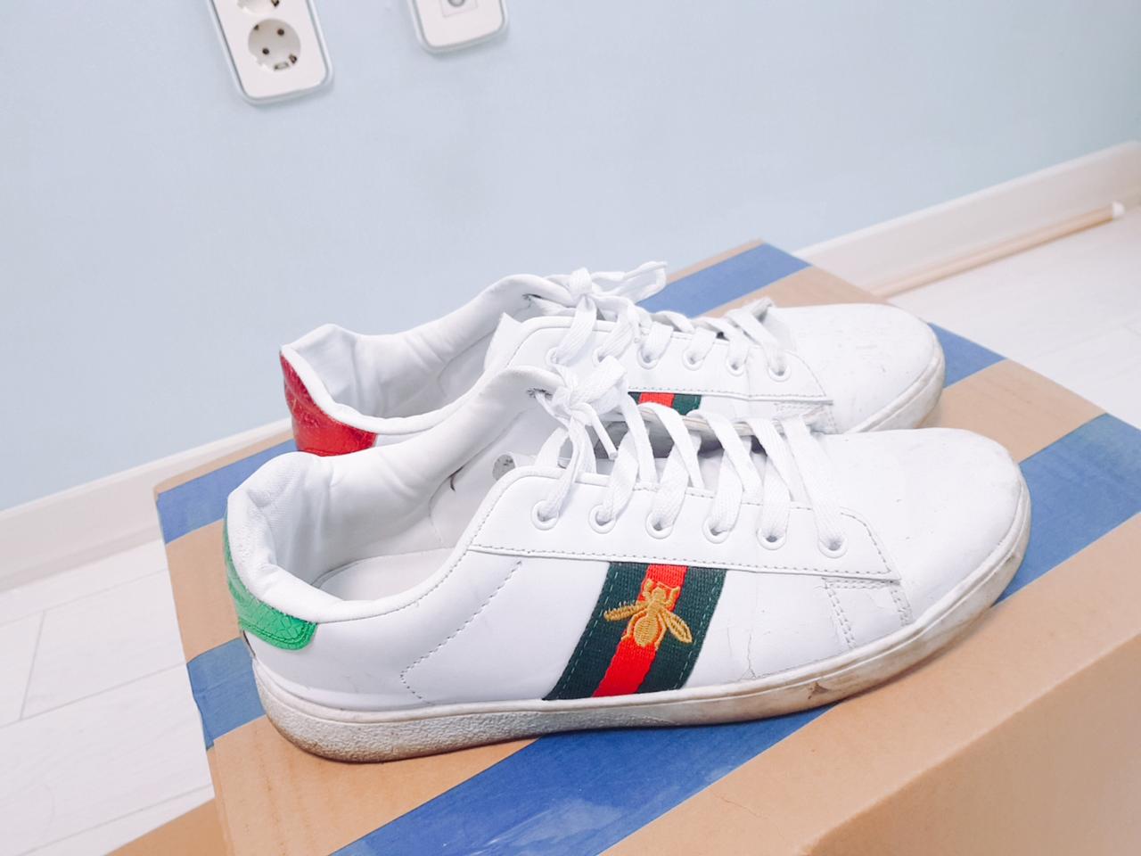 구찌 스니커즈 꿀벌 급처 / gucci 명품신발 프라다 스톤 이지 맥퀸