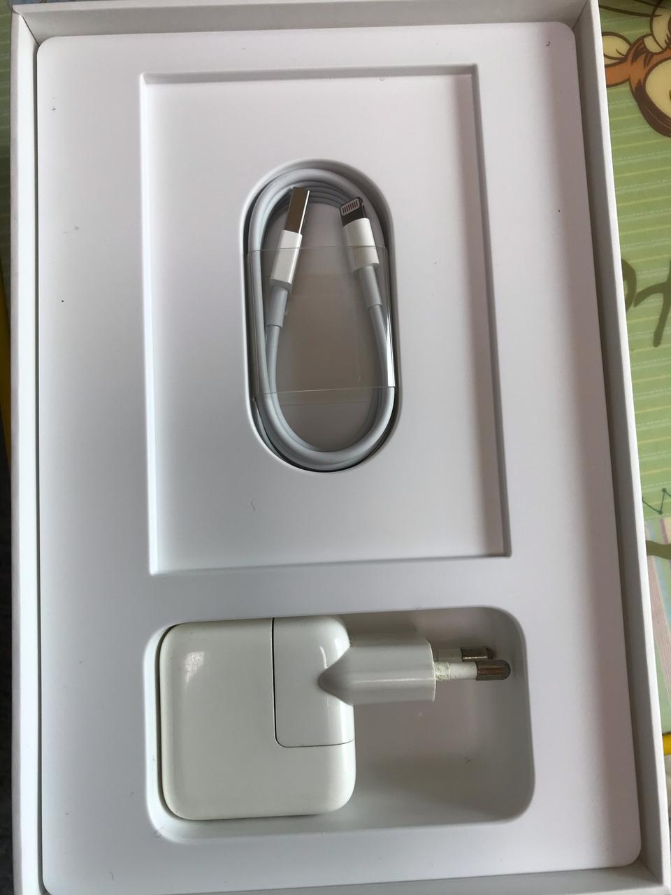 아이패드 미니4 128 lte팝니다.