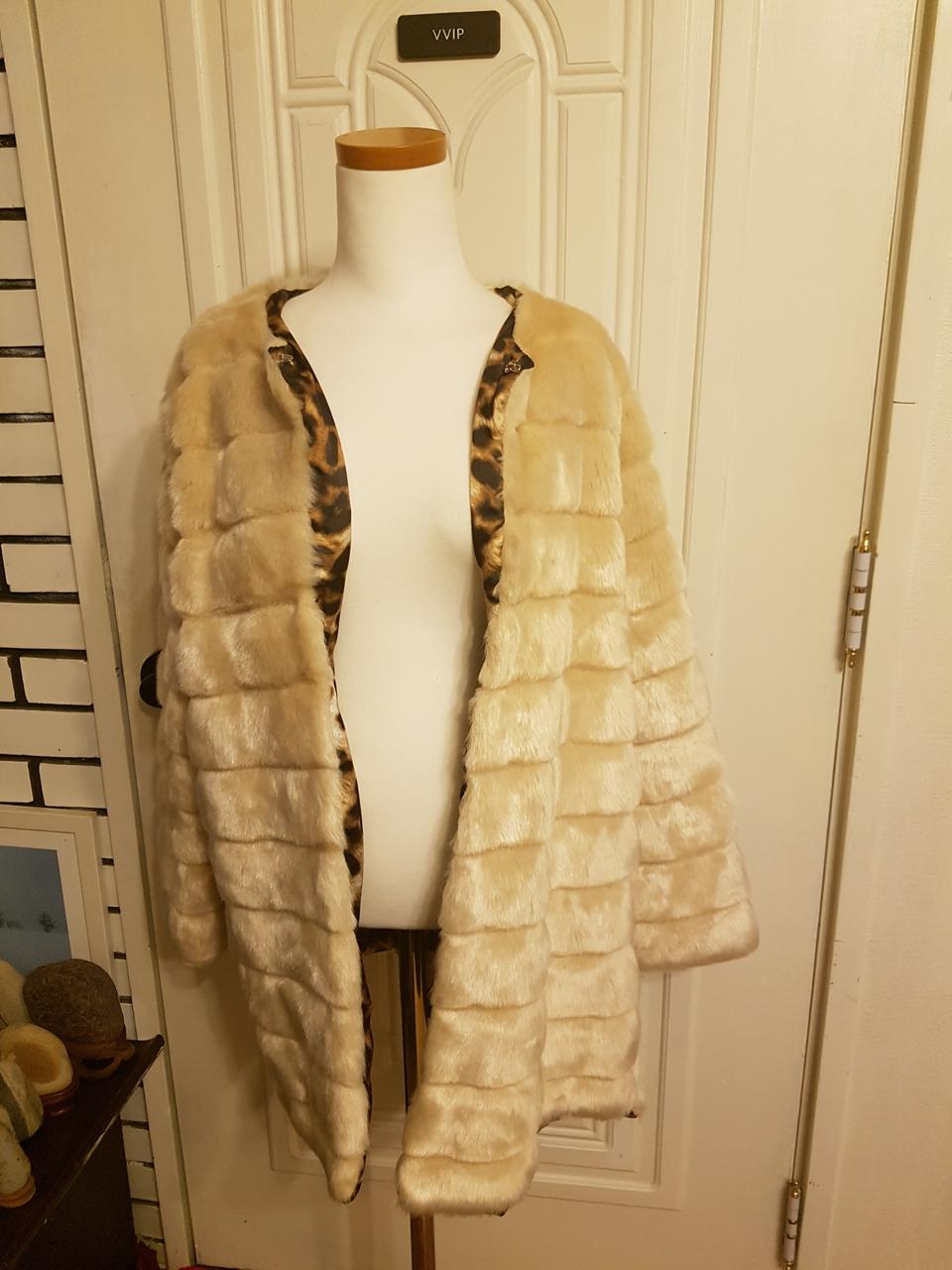 페이크 밍크코트