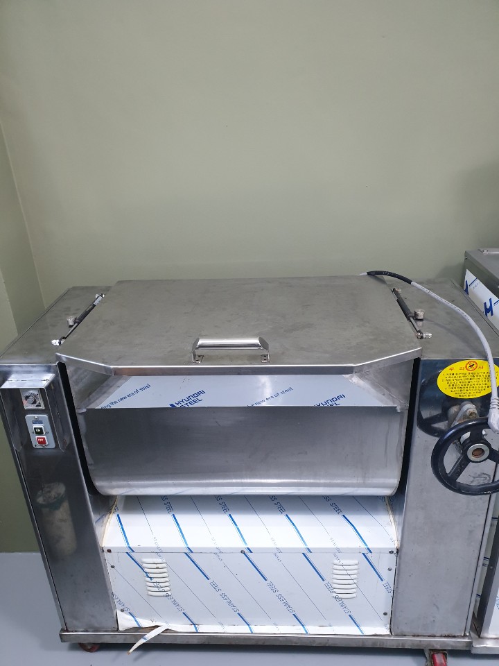 혼합기 배합기 올스텐 용량 80kg    220V 팝니다