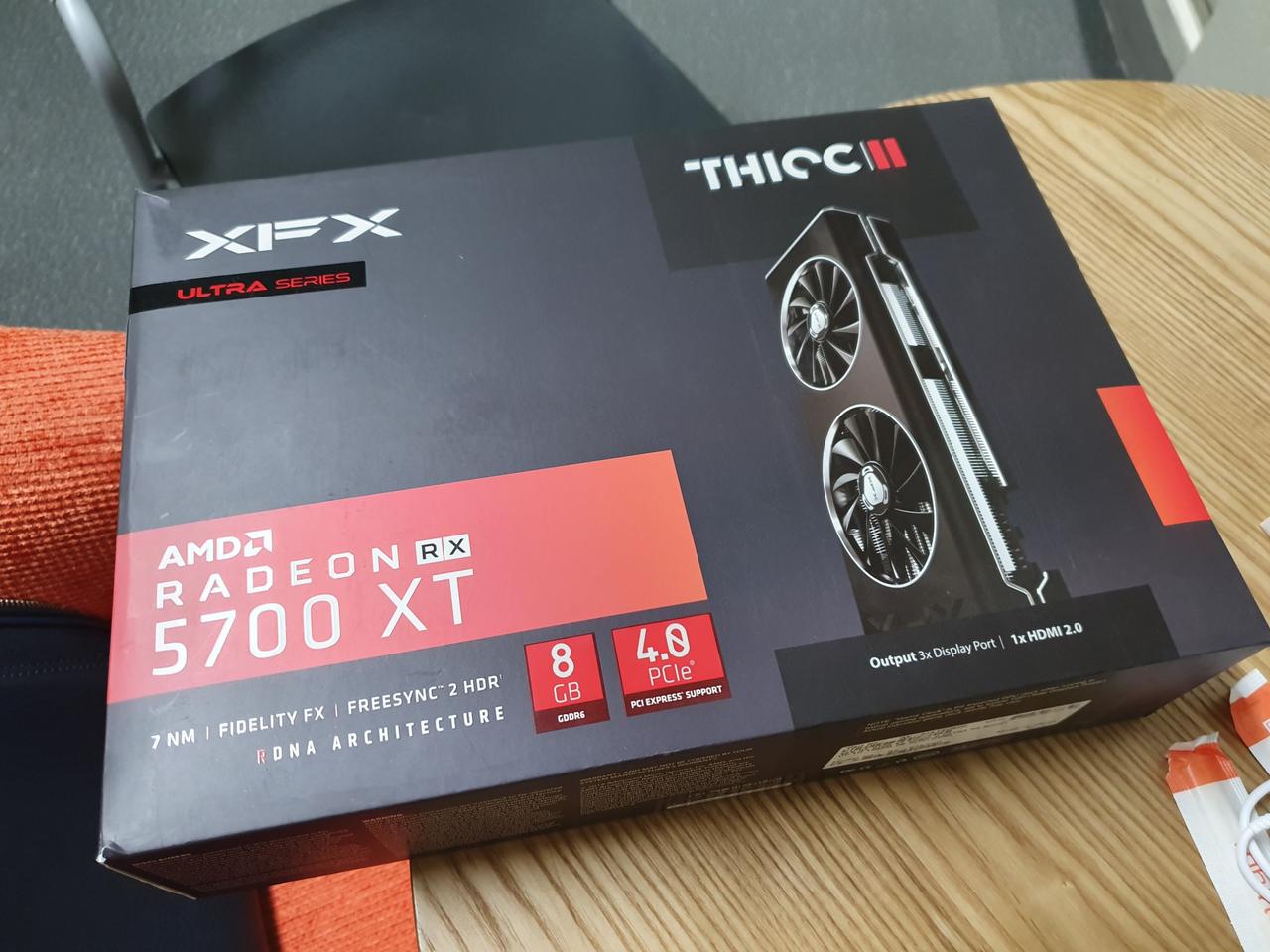 RX5700XT XFX THICC II 8G 팝니다