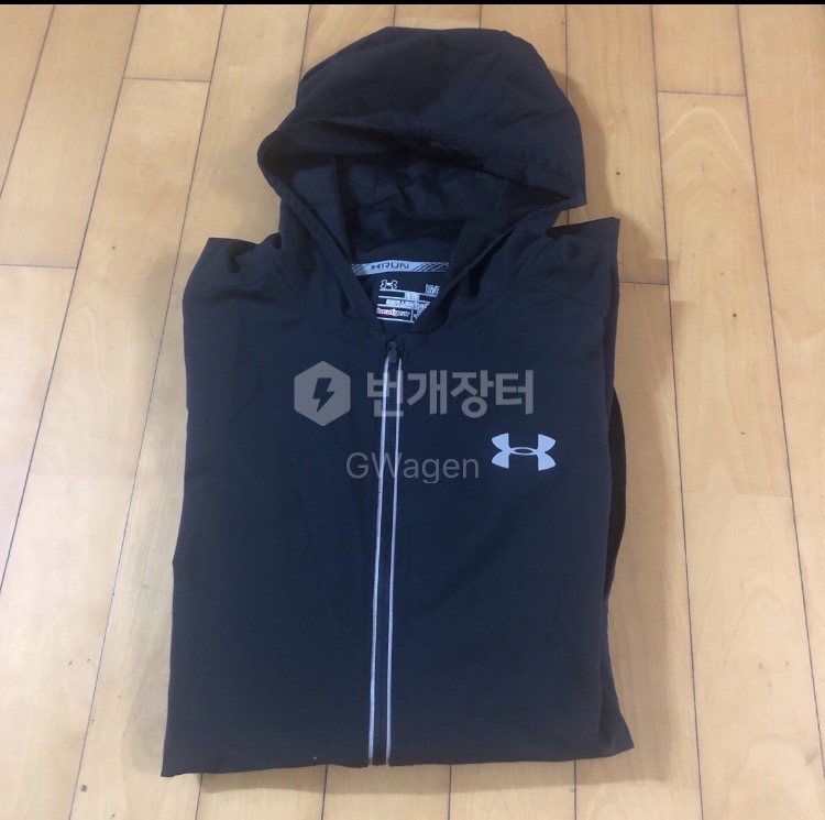 언더아머 바람막이 팔아요 사이즈 L (100~105)