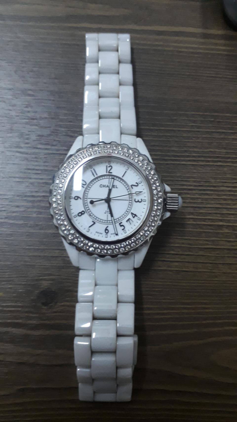 샤넬 시계 판매합니다