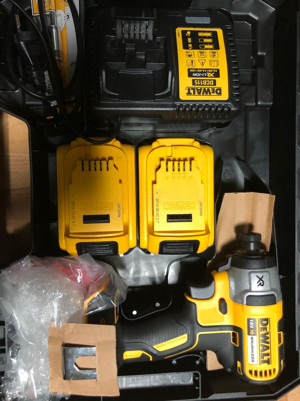 새상품 디월트 dcf887 p2a 풀세트