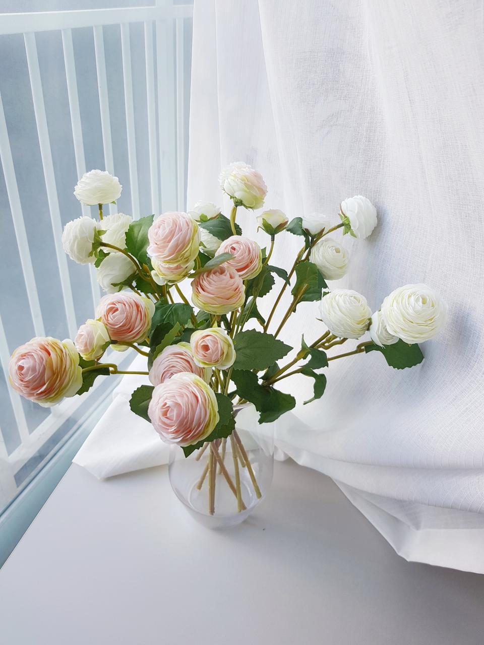 은은한 컬러감 라넌큘러스 조화