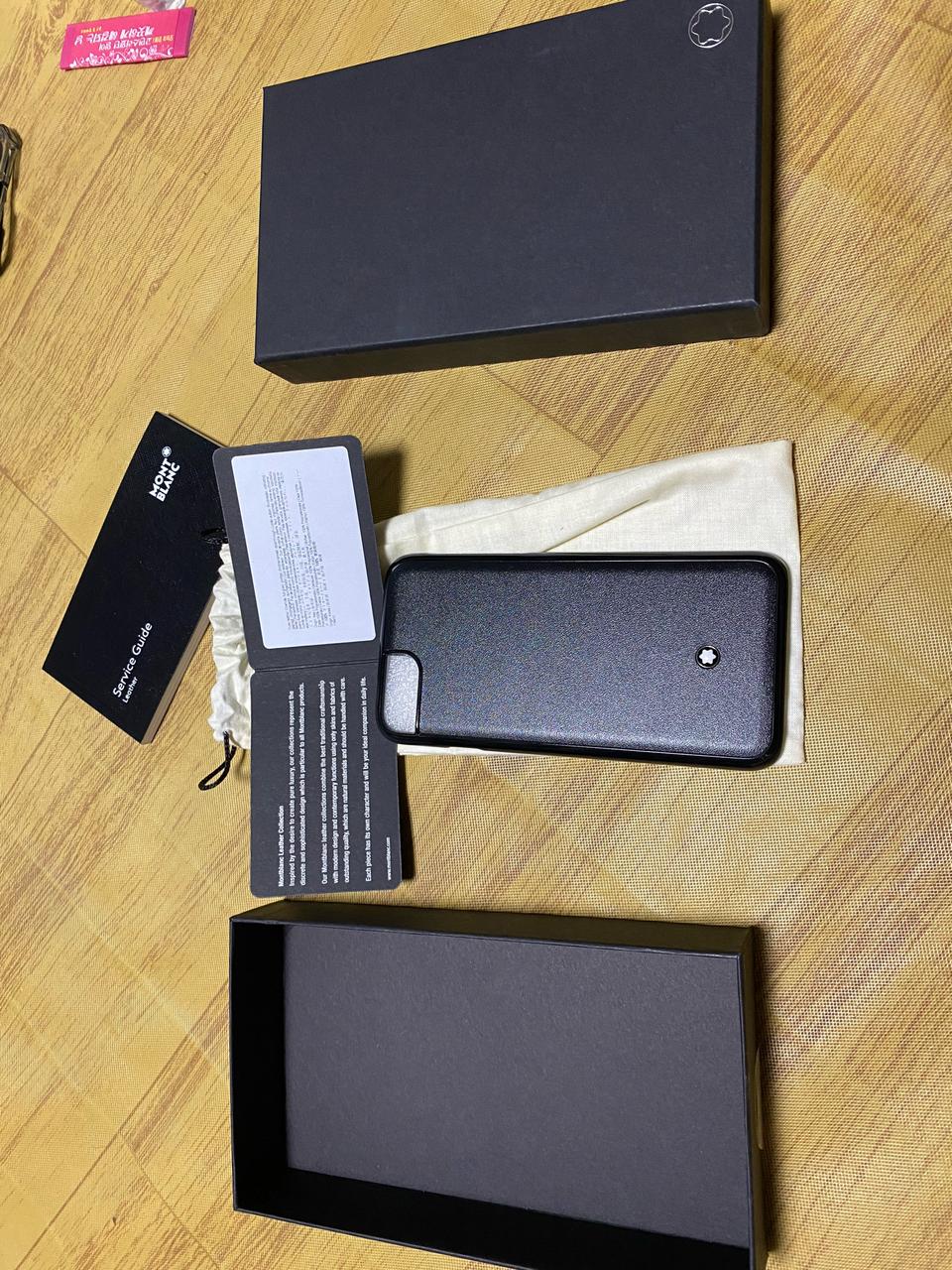 아이폰7/8 몽블랑 정품 하드 케이스 새상품급 7만원에 팔아요