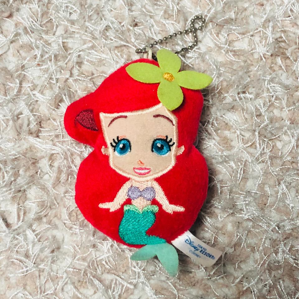 디즈니 인어공주 에리얼 봉제인형 열쇠고리 핀