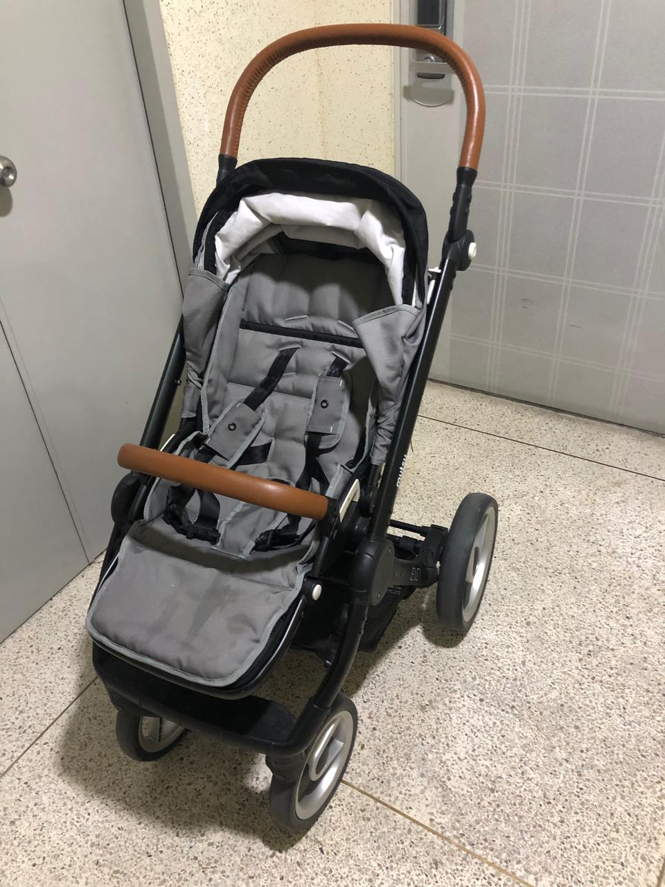 무치이보어반노매드 디럭스유모차