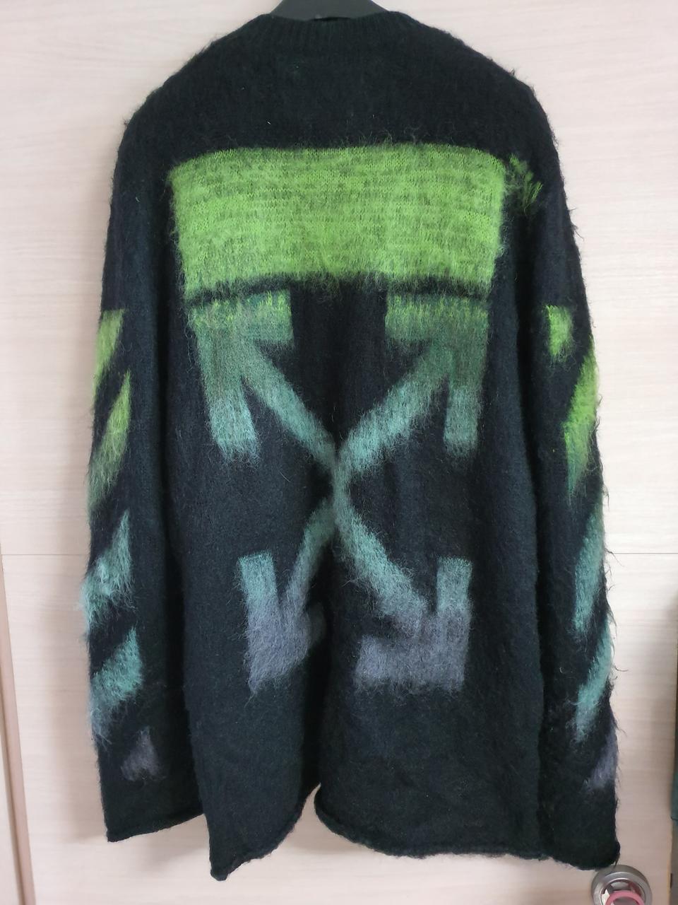 오프화이트 모헤어니트 팝니다