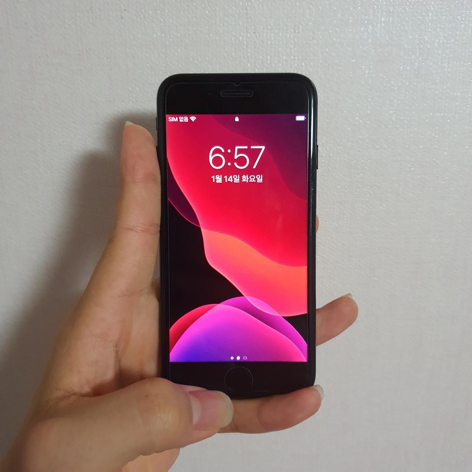 아이폰 7 제트블랙 128GB A급