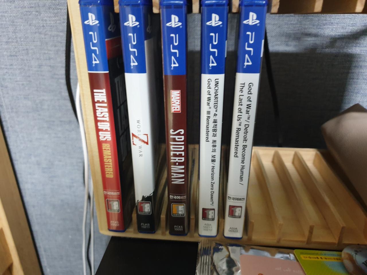 라스트 오브 어스 팝니다.