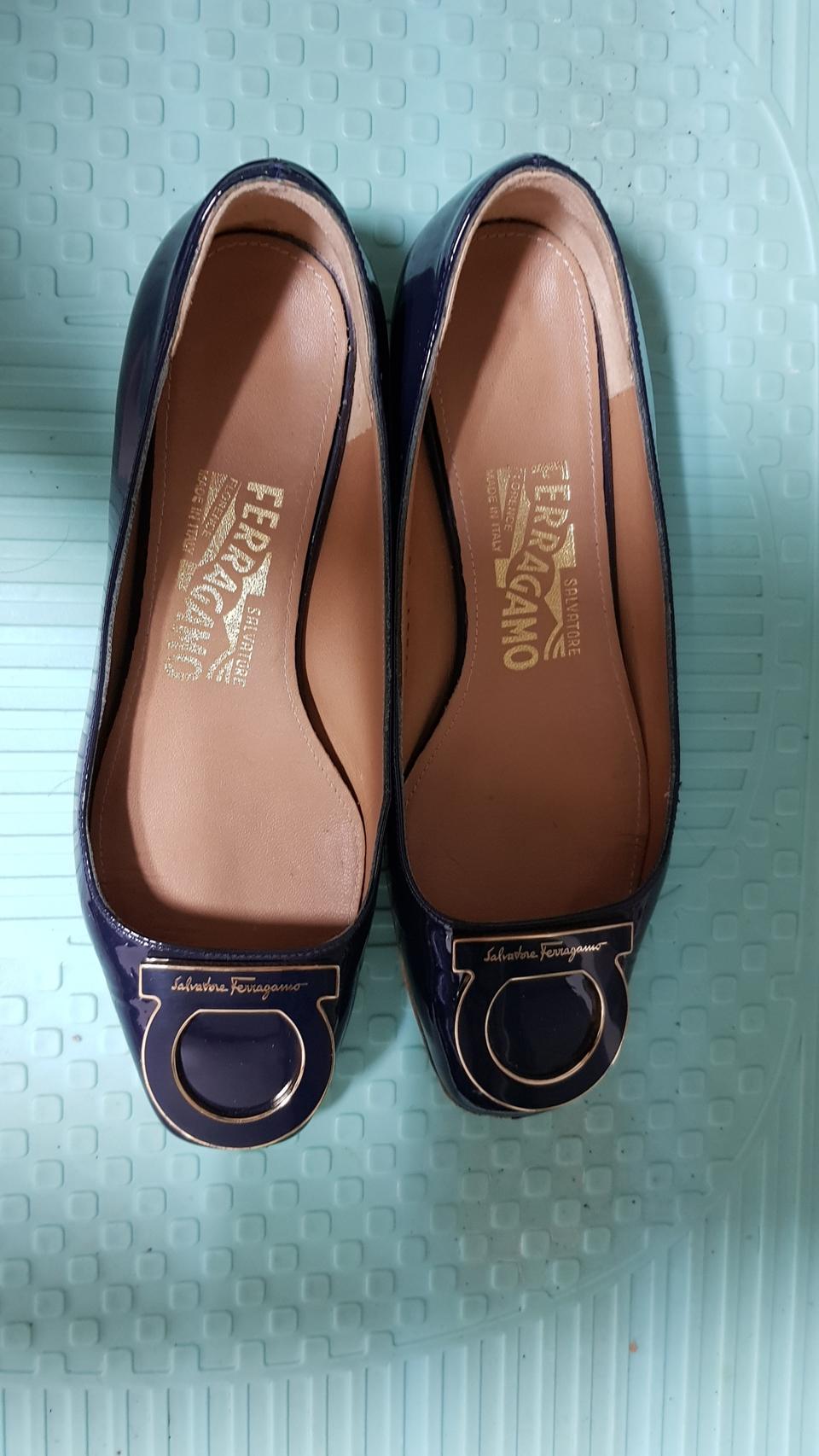 페라가모 4.5(220~225)