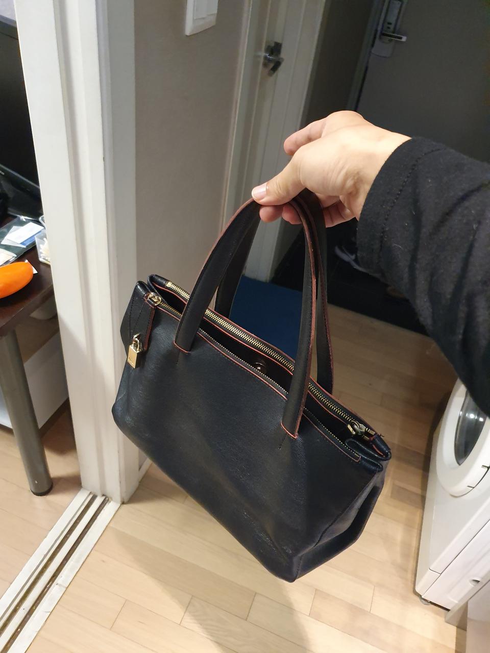 FURLA(훌라) 가죽 백