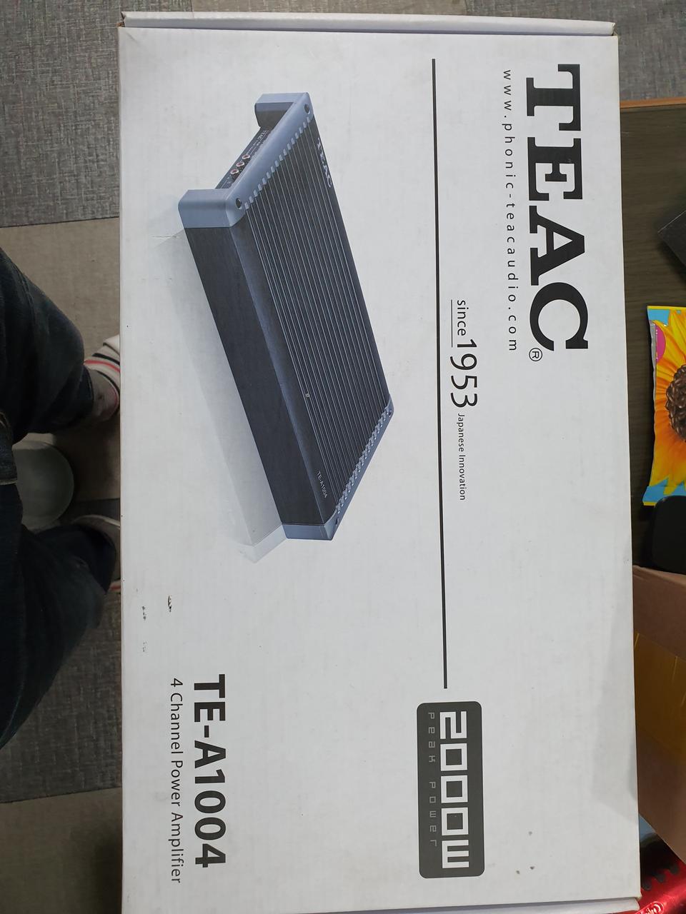 티악 TE-A1004 4채널 엠프 팝니다(풀박스)