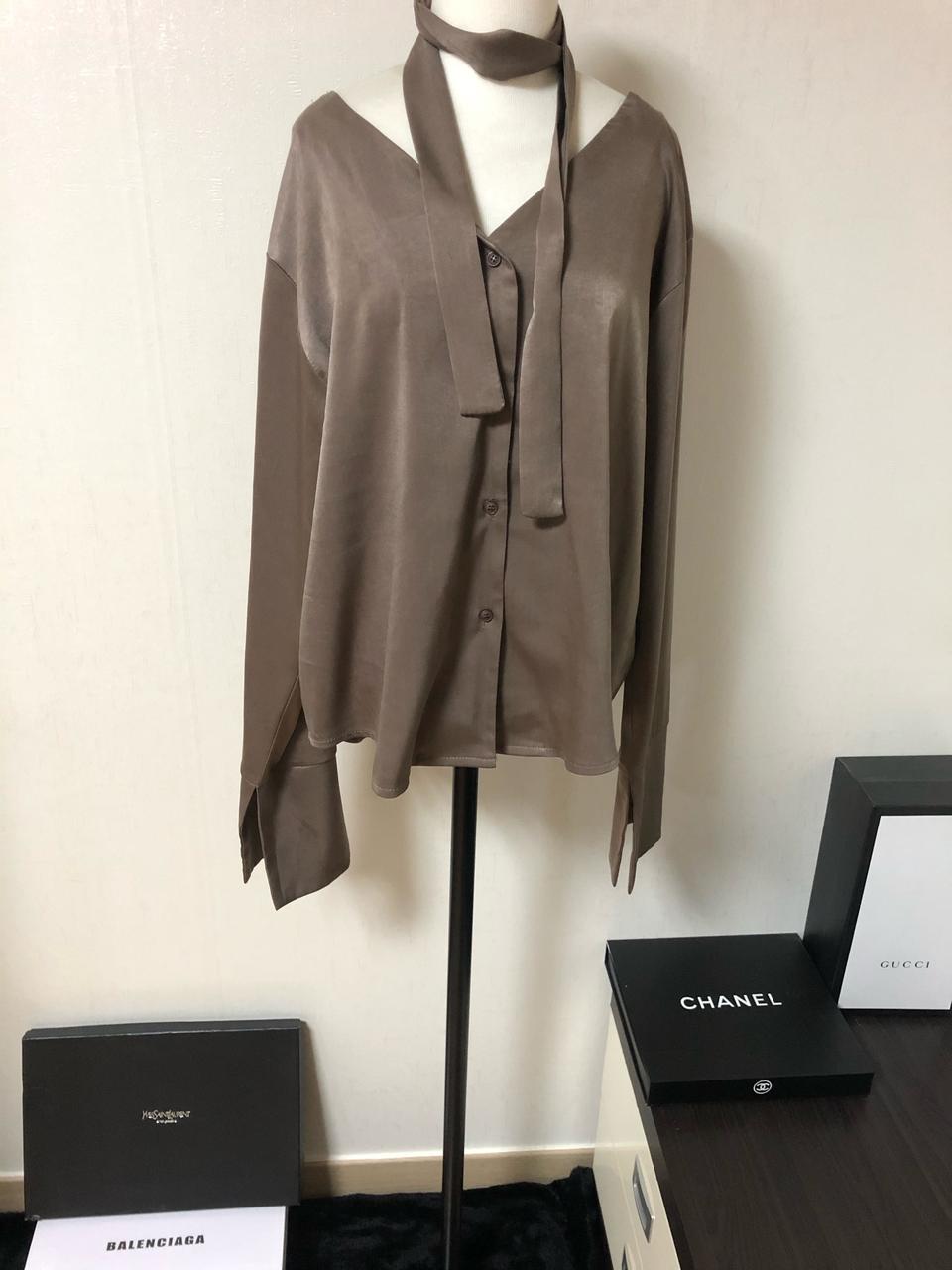 [구제나나몰]실크블라우스