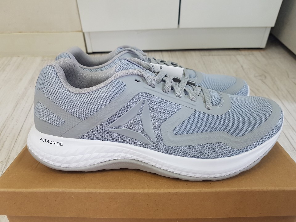 리복 운동화 270,275 새상품 정품 무료배송 절충불가