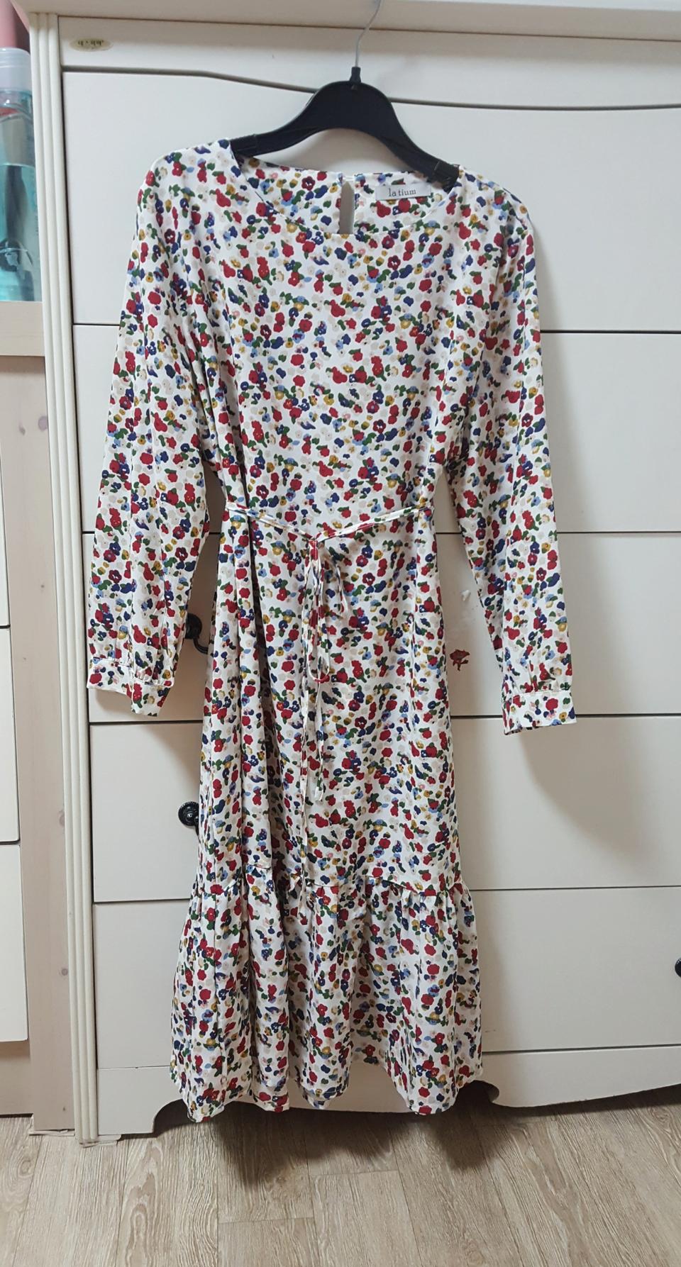 라티움 원피스(가격내림)