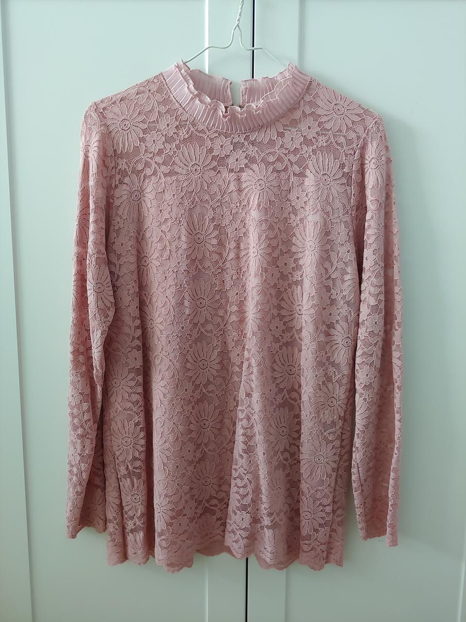 레이스블라우스