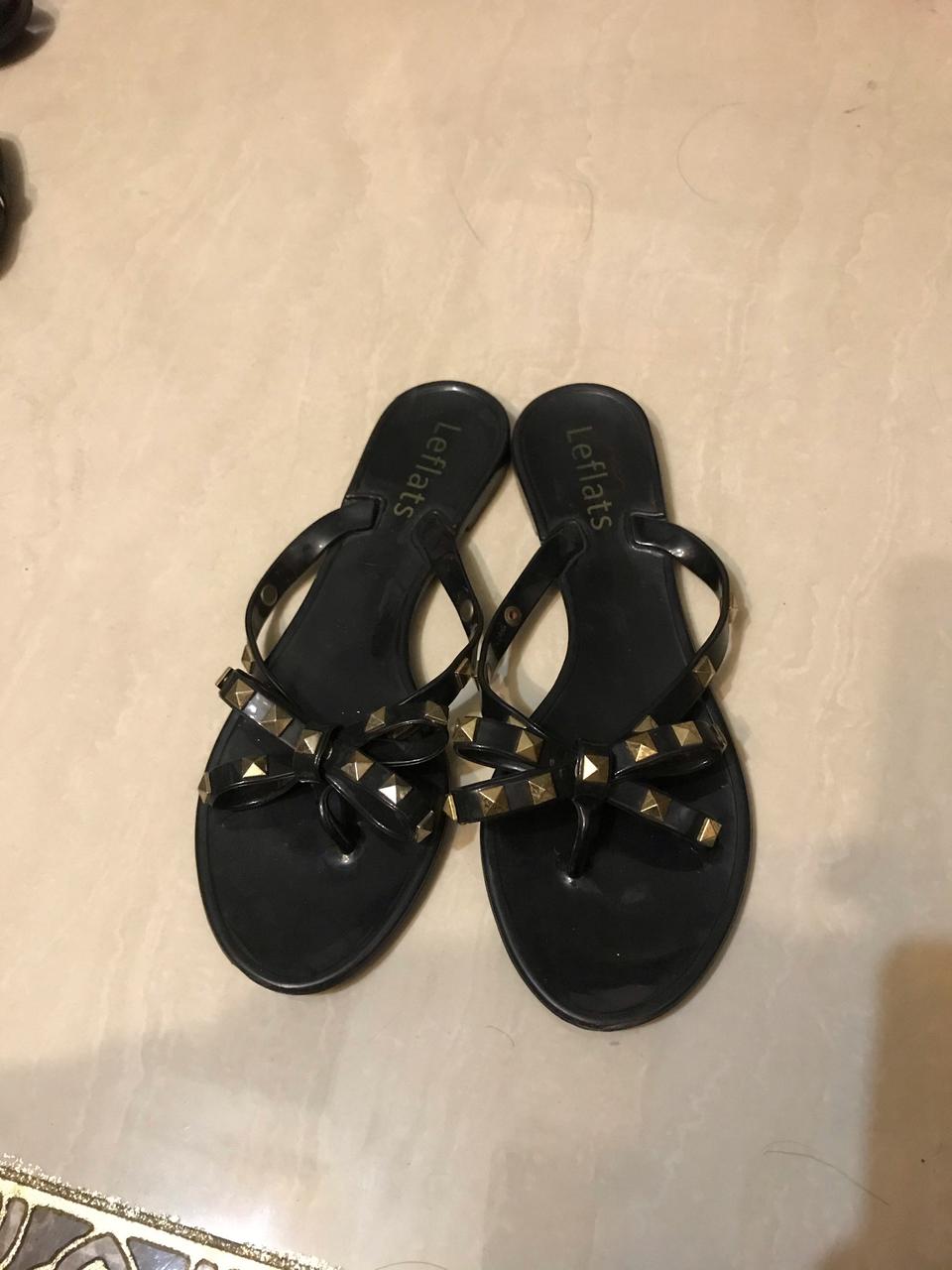 발렌티노 쪼리 240사이즈