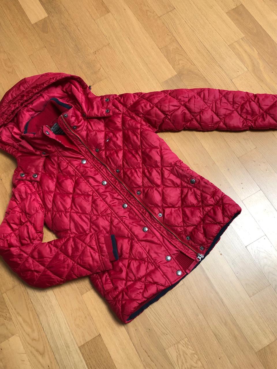 타미힐피거 숏패딩