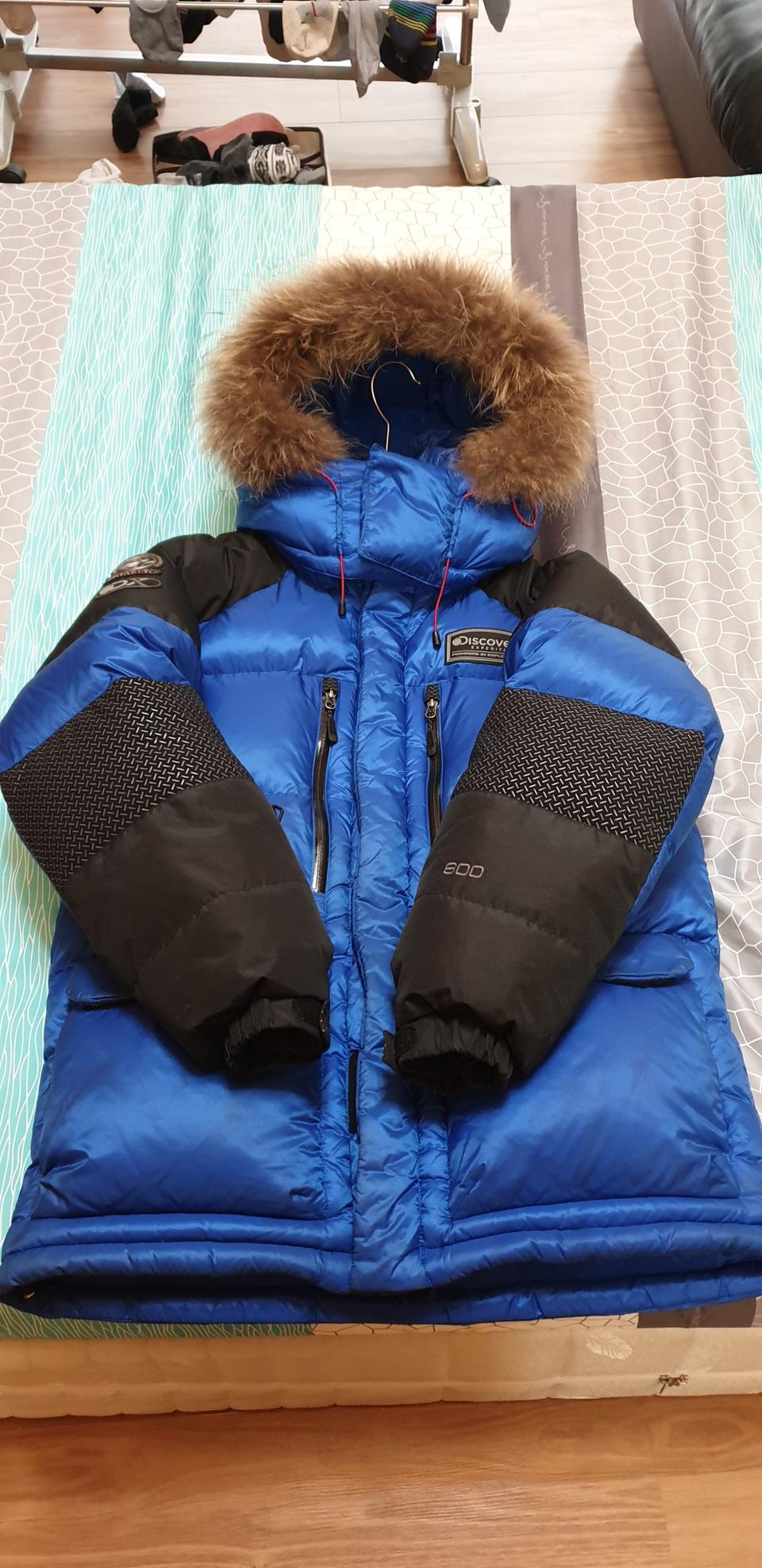 정가 89만 디스커버리헤비구스다운 입니다.헤비답게 구스량엄청납니다!