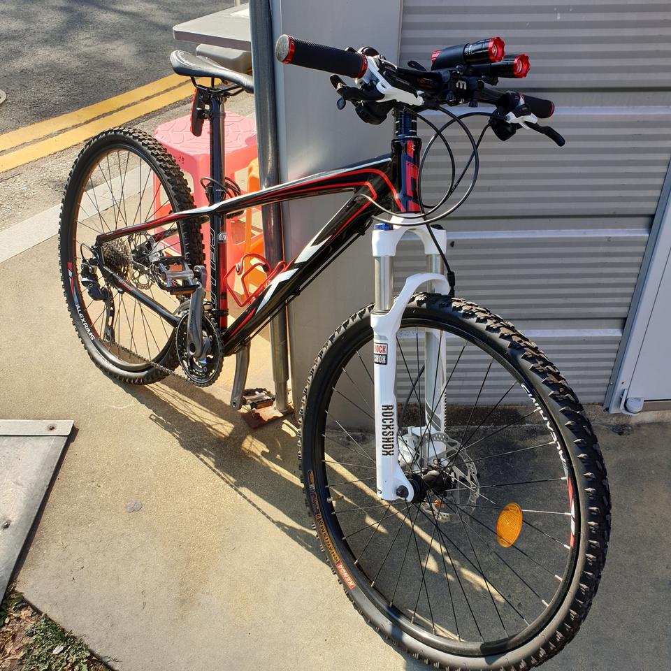 대구 첼로 자전거 xc10. 신품가120.46에팜 거의새거