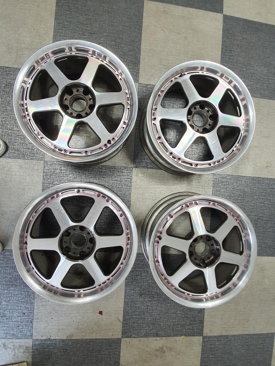 18인치 볼크레이싱 커스텀 도장 정품휠 팝니다