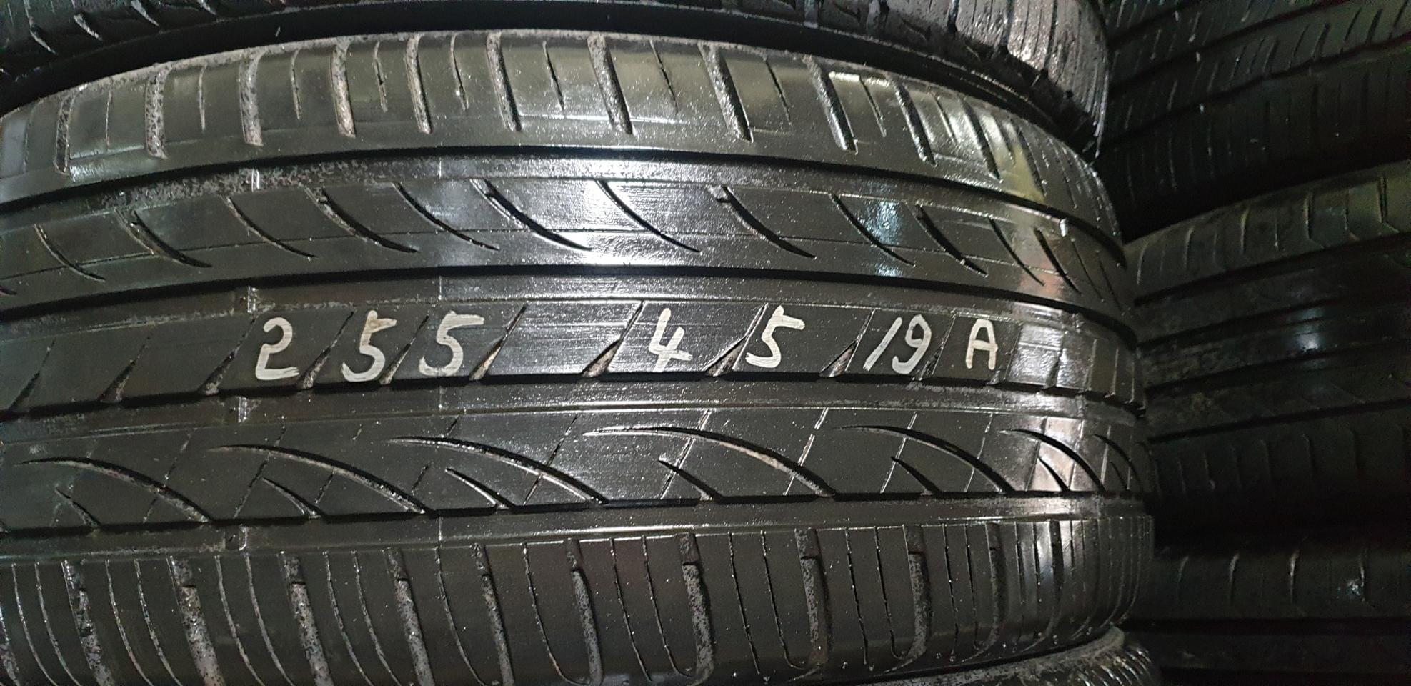 2554519 한국타이어노블2입니다.개당7만원.80프로