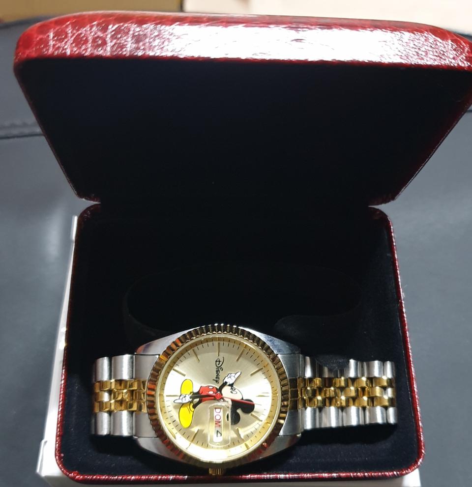 미착용 미키마우스 김남주시계 정품