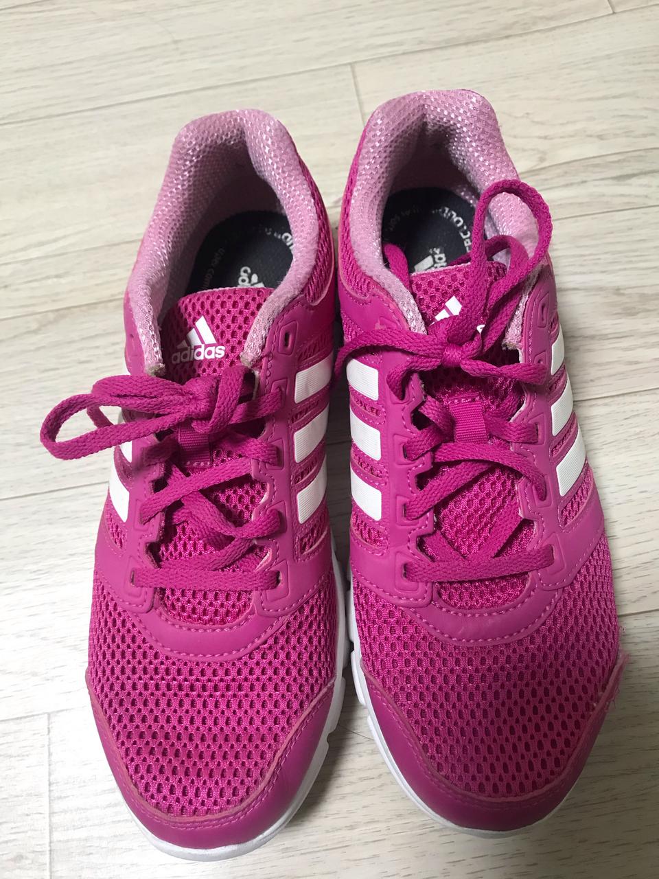 아디다스 핑크 런닝화 240 (무료배송)