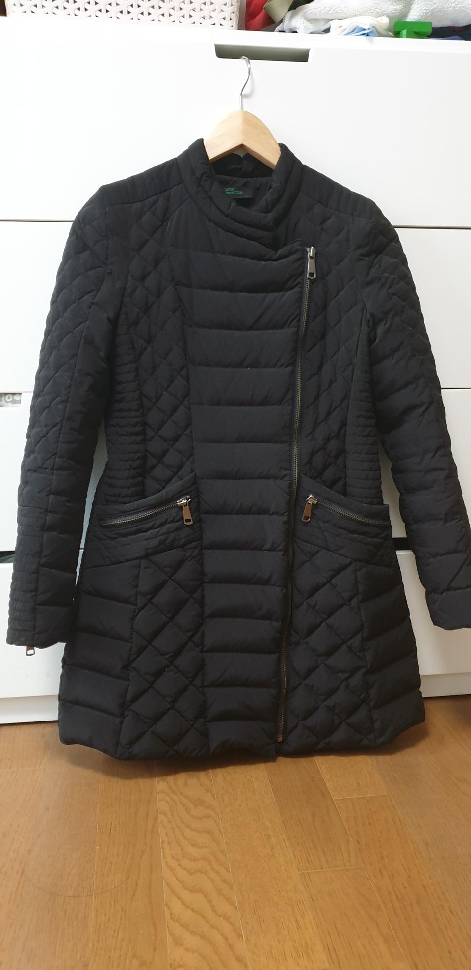 가격내림!! 베네통 슬림패딩