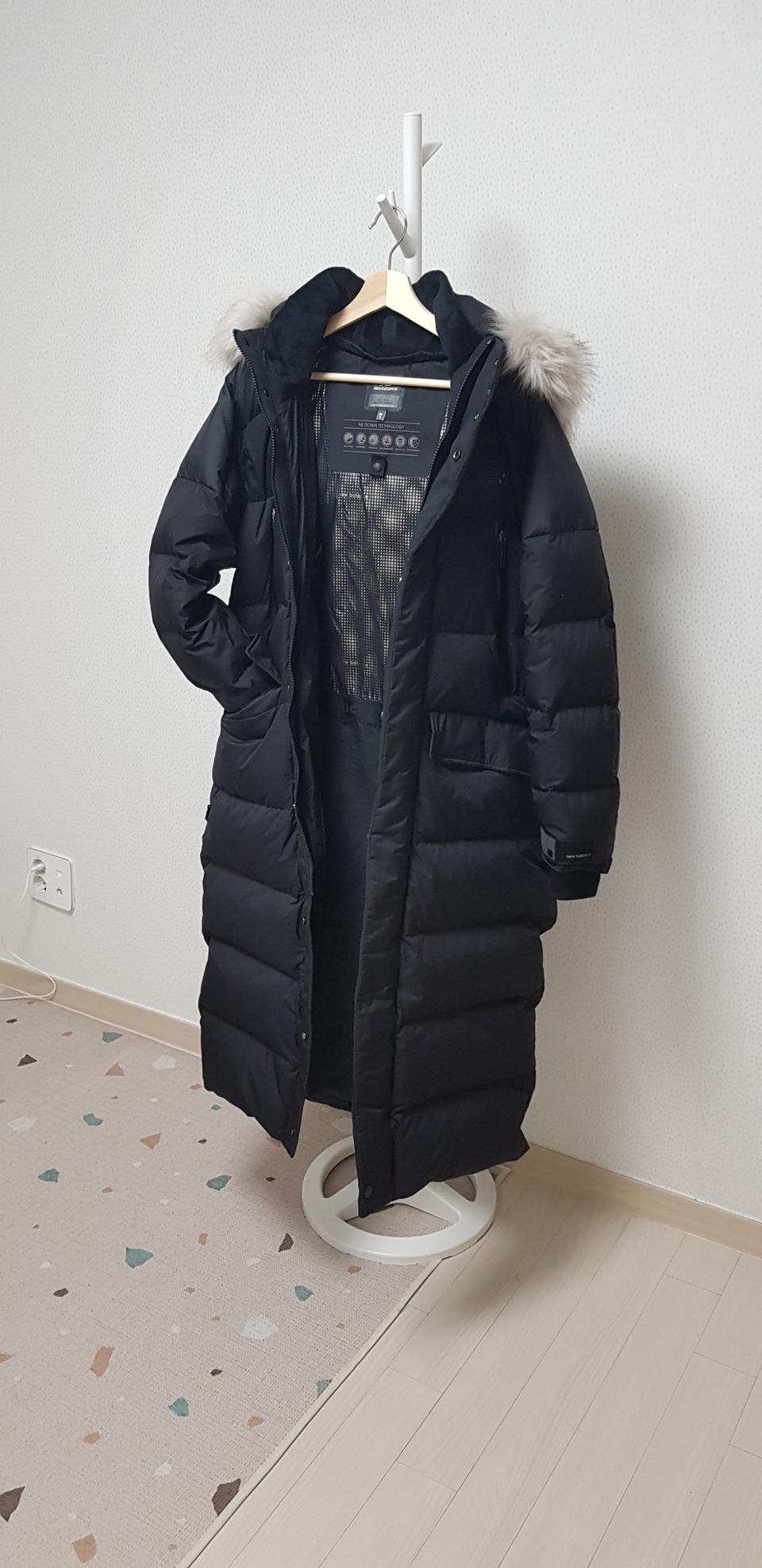 뉴발 프리미엄 헝가리구스 롱패딩 90s