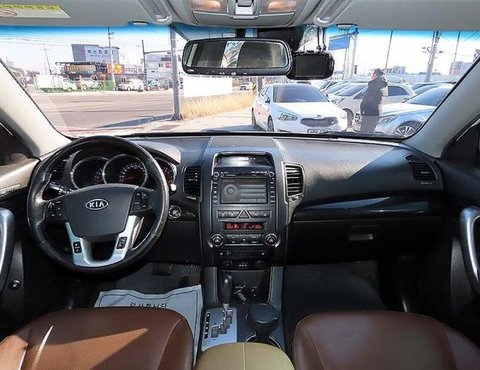 기아 쏘렌토 R 7인승 디젤 2.2 4WD LTD 프리미엄의 사진 9