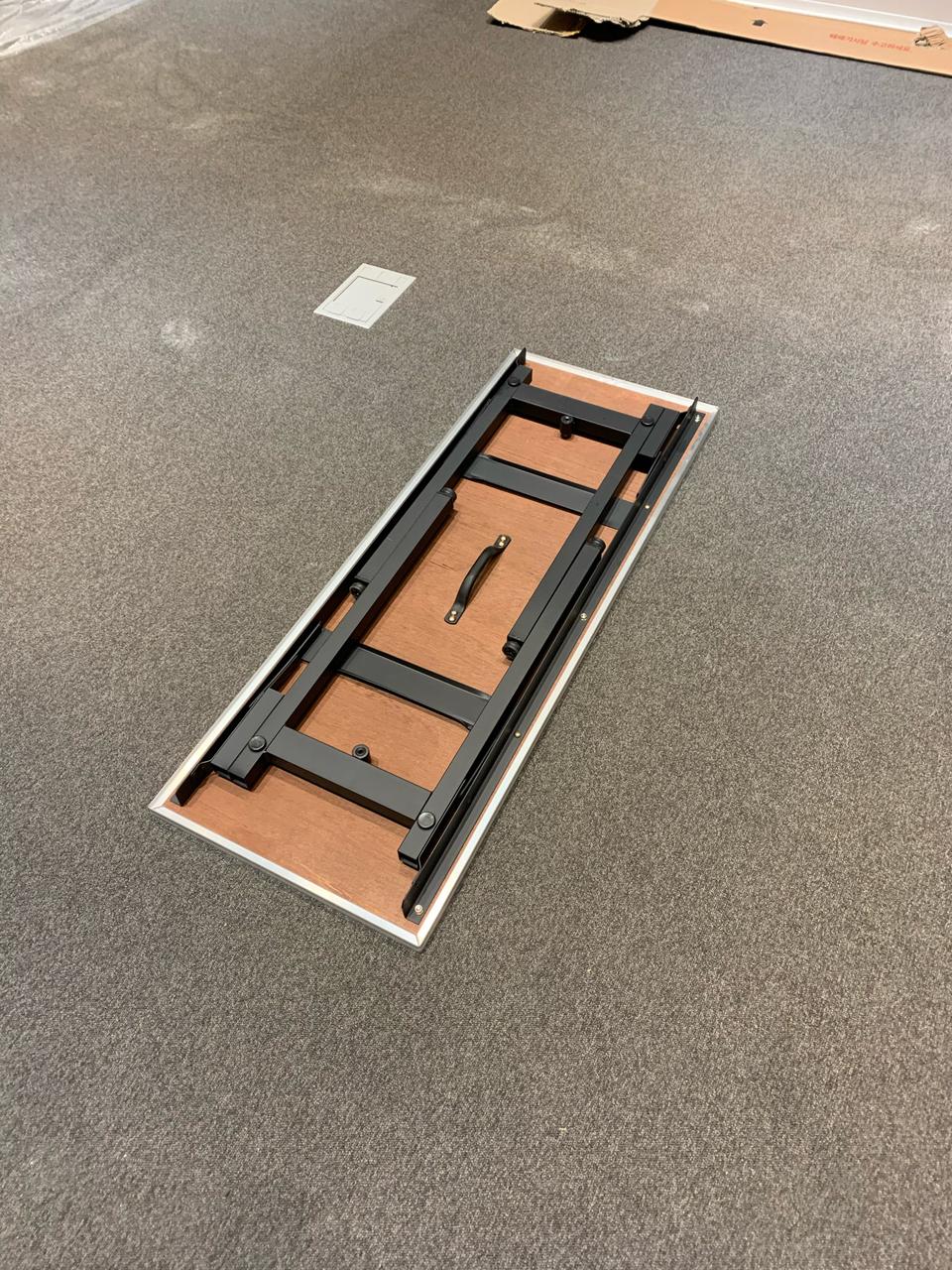 깔끔한 사무용 회의테이블