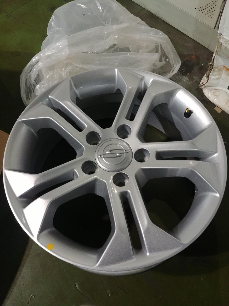 코란도스포츠 18인치 순정휠