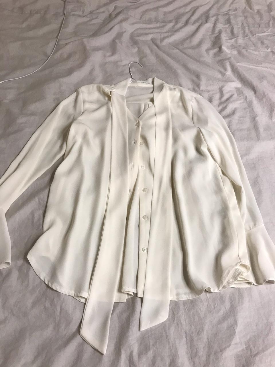 여성여성 블라우스