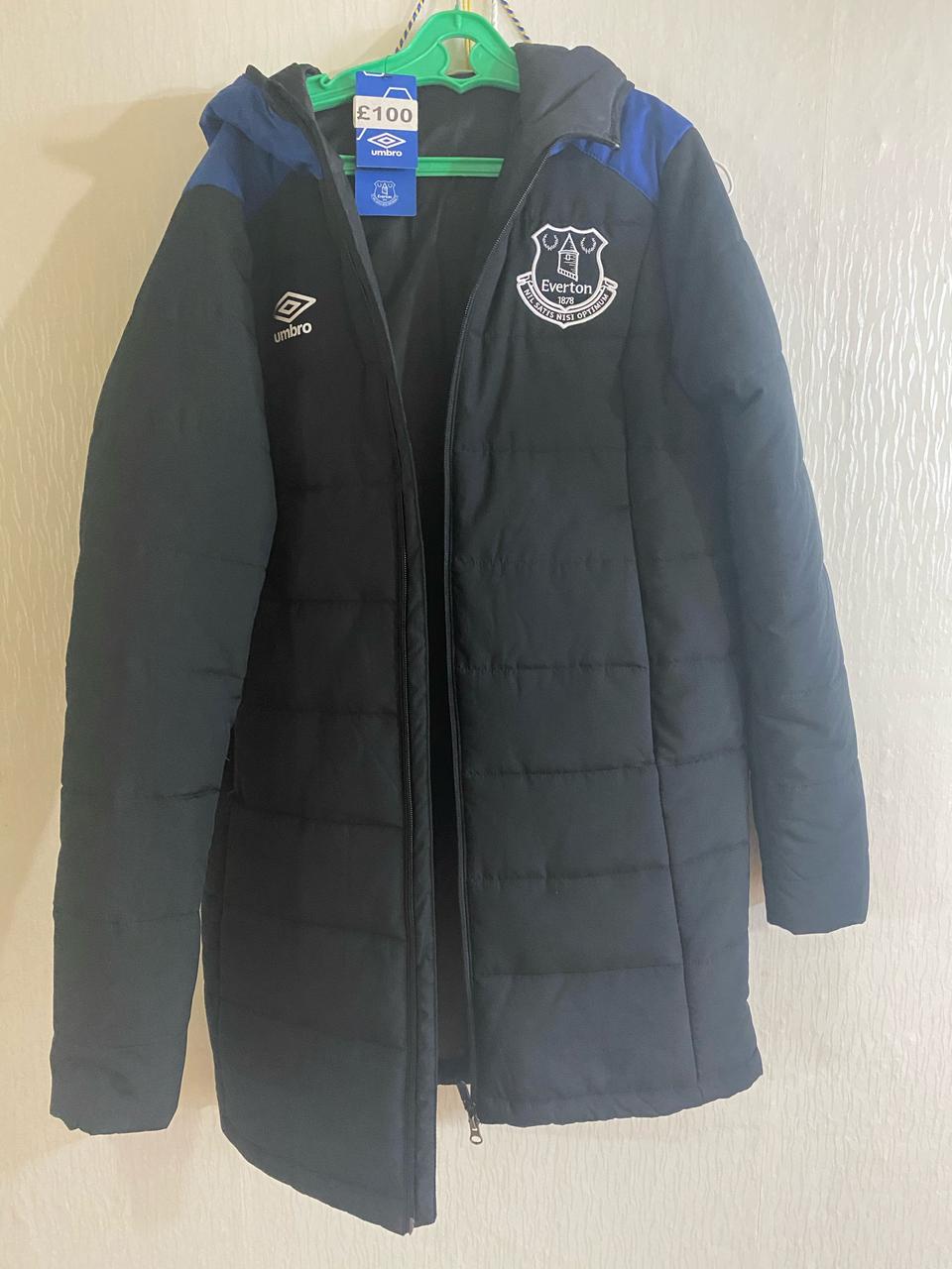 에버튼 롱패딩 사이즈 M