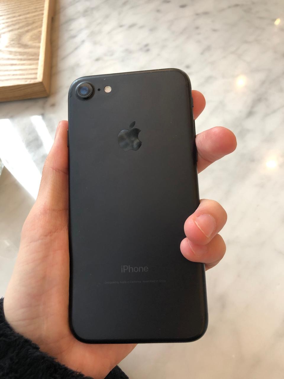 아이폰7 판매합니다 128기가