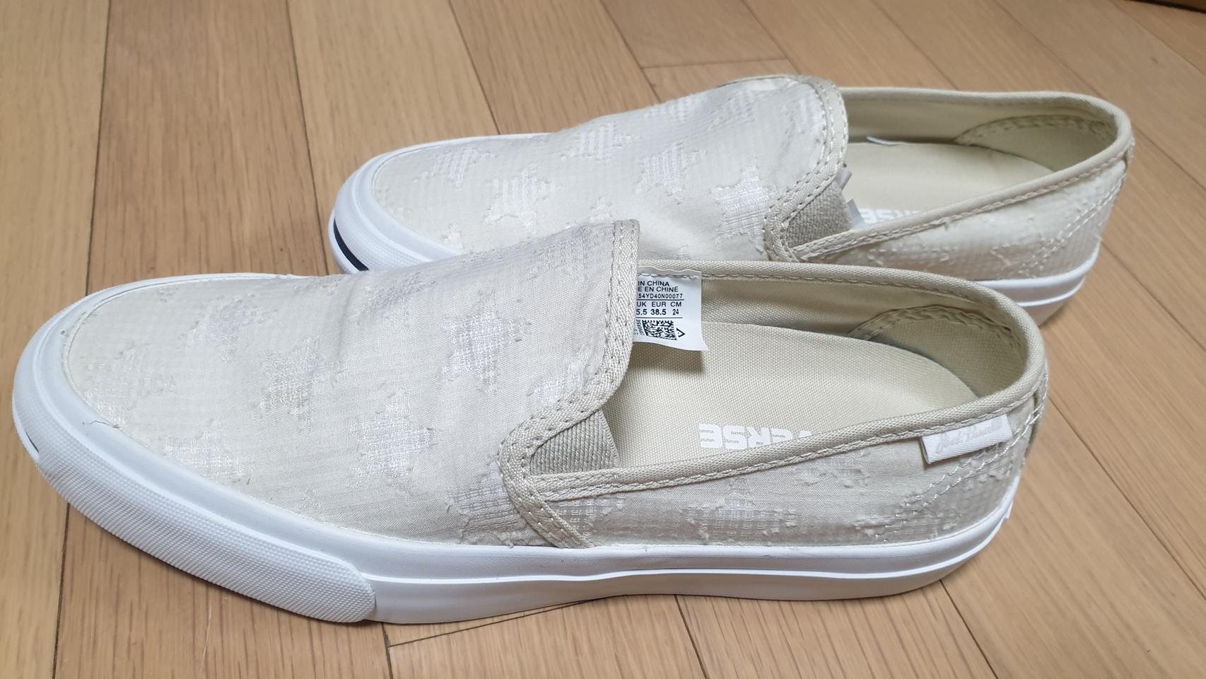 ⛔컨버스 슬립온(240사이즈)