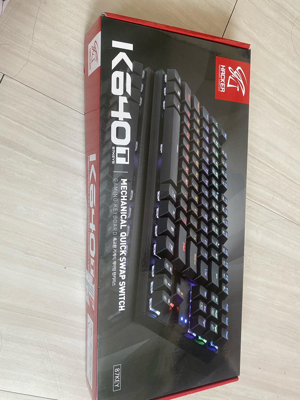 해커 게이밍 키보드 K640T 팝니다
