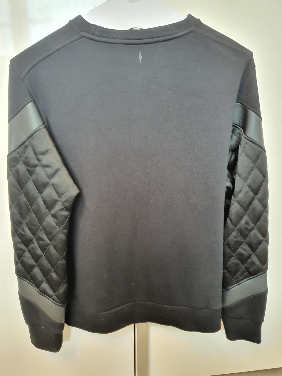 닐바렛  정품 맨투맨티