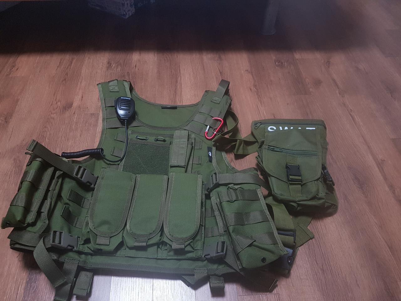 전술조끼및 FBI패치