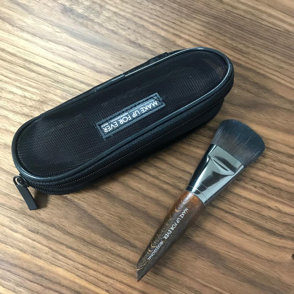 메이크업포에버 108S 브러쉬