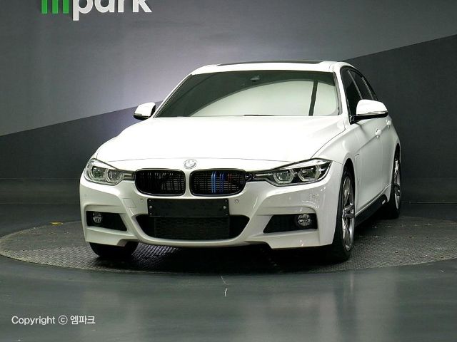 BMW 3시리즈 330e i퍼포먼스 M 스포츠