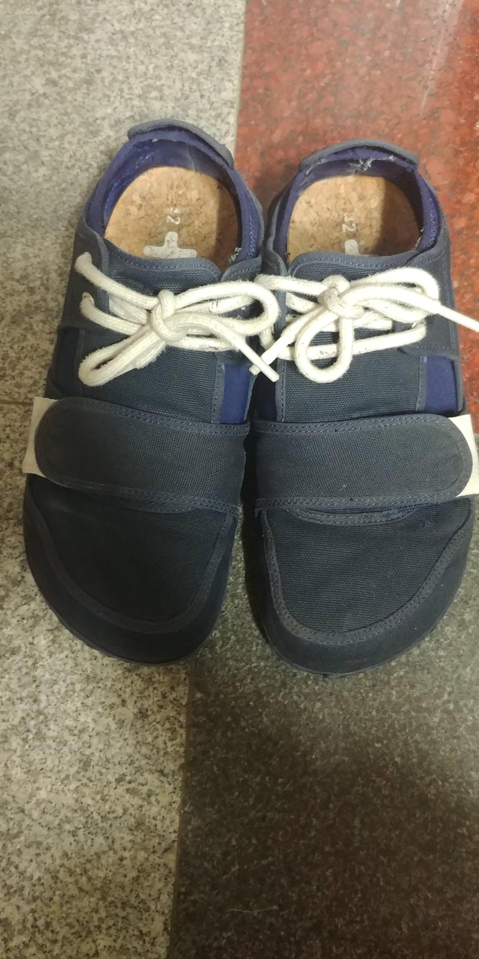 오찌 네이비 신발팝니다