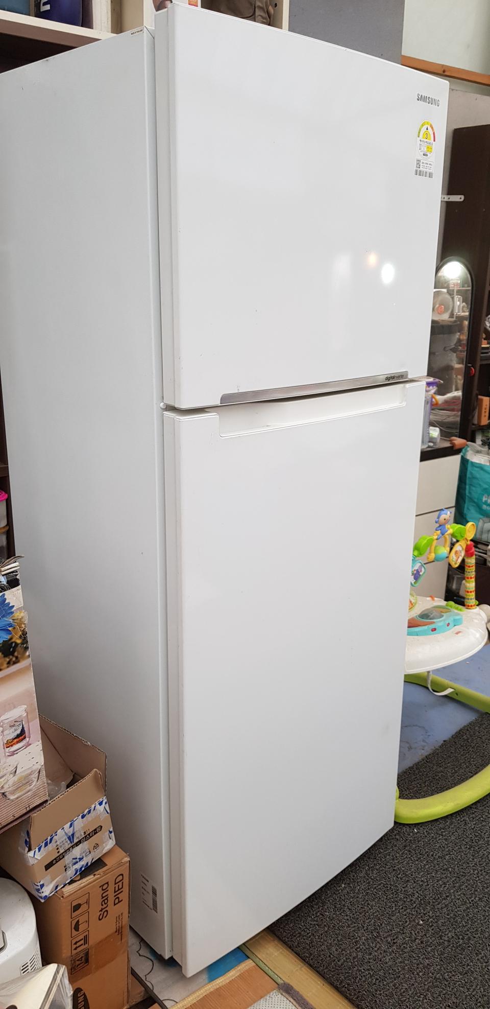삼성 냉장고  385리터 판매합니다.