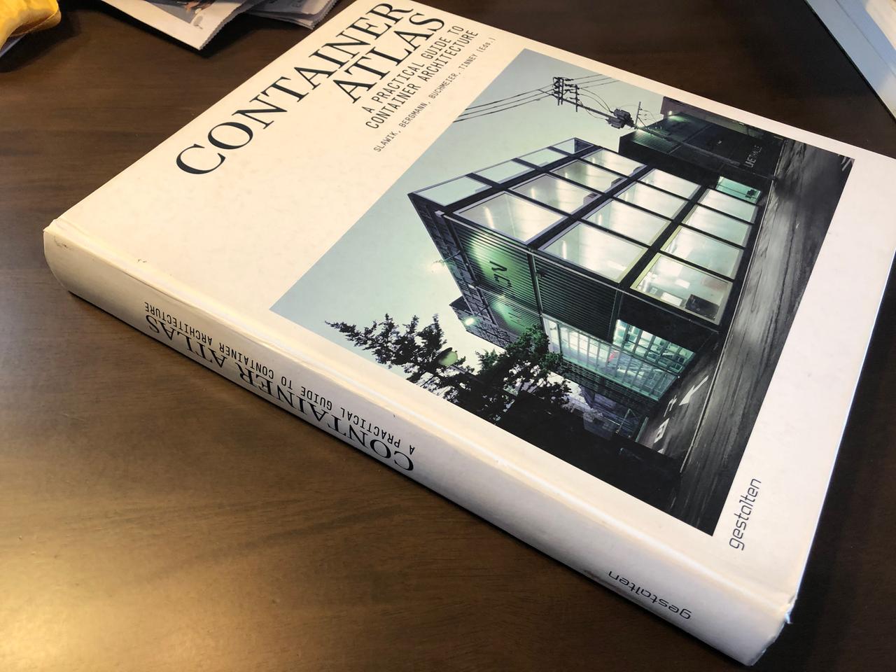 컨테이너아틀라스. 책. 화보집